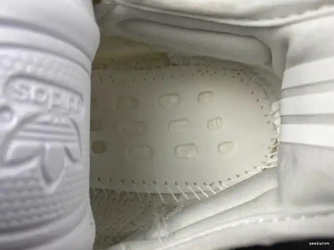 V2 Boost Yeezy CabBage Adidas HQ6316 350 0704